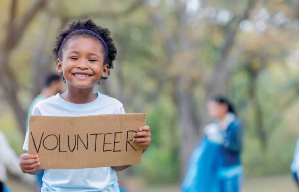 Nurturing Hearts : Instilling the Spirit of Social and Volunteer Service in Children
